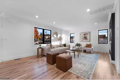 4 Roosevelt Ave, Totowa, NJ 07512 - Photo 4