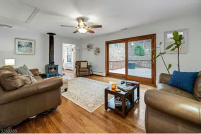 7 Kentbrook Ter, Kinnelon, NJ 07405 - Photo 10
