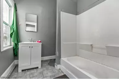 71 W Alpine St, Newark, NJ 07108 - Photo 22