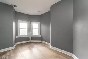 71 W Alpine St, Newark, NJ 07108 - Photo 16