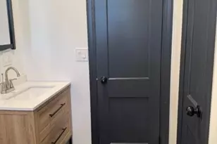 27 Emerald St, Hackensack, NJ 07601 - Photo 6