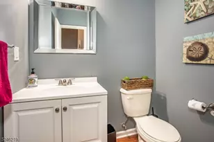 616 Lopez Ln, Morris Plains, NJ 07950 - Photo 14