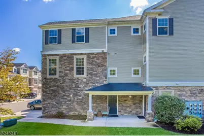 616 Lopez Ln, Morris Plains, NJ 07950 - Photo 2