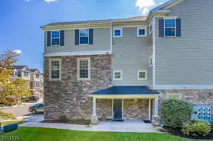 616 Lopez Ln, Morris Plains, NJ 07950 - Photo 2