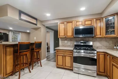 239 Lexington Ave, Paterson, NJ 07502 - Photo 6