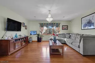 4 St Francis St, Newark, NJ 07105 - Photo 2