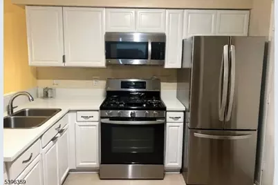 199 Hyde Park Rd, Franklin Township, NJ 08873 - Photo 6