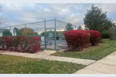 199 Hyde Park Rd, Franklin Township, NJ 08873 - Photo 14