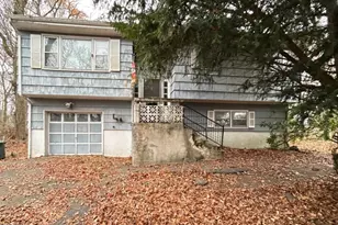 86 Unger Ave, Hopatcong, NJ 07874 - Photo 1