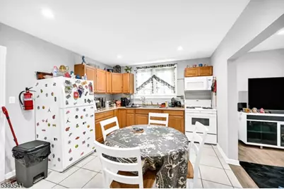 126 Macarthur Ave, Garfield, NJ 07026 - Photo 8