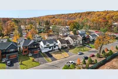 230 Pinehurst Ave, Scotch Plains Township, NJ 07076 - Photo 32