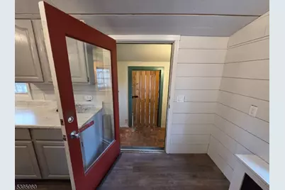 97 Fairmount Rd, Tewksbury Township, NJ 07830 - Photo 8