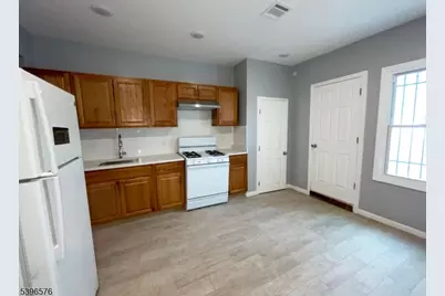 25 Kipp St, Newark, NJ 07108 - Photo 6