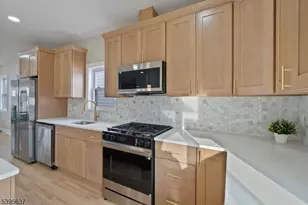 542 Leo St, Hillside, NJ 07205 - Photo 10