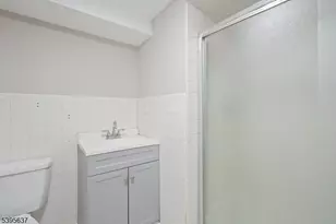 542 Leo St, Hillside, NJ 07205 - Photo 28