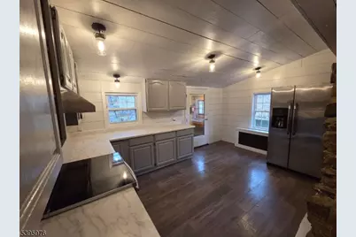 97 Fairmount Rd, Tewksbury Township, NJ 07830 - Photo 10