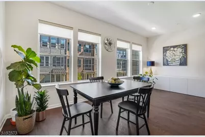 24 Braeburn Ct, Livingston Twp., NJ 07039 - Photo 8