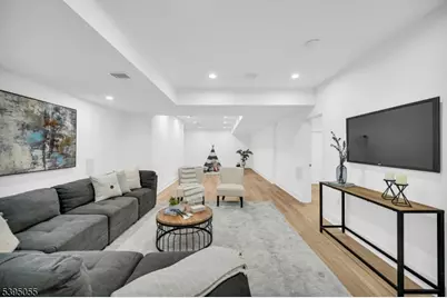 22 Brookside Pl, Livingston, NJ 07039 - Photo 38