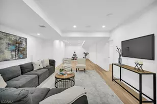 22 Brookside Pl, Livingston, NJ 07039 - Photo 38