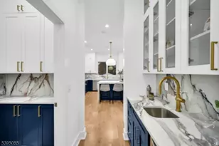 22 Brookside Pl, Livingston, NJ 07039 - Photo 4