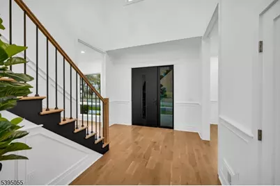 22 Brookside Pl, Livingston, NJ 07039 - Photo 2