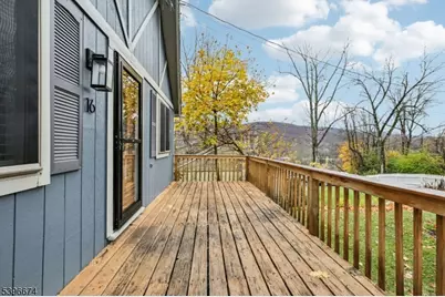 16 Winding Hill Rd, Vernon, NJ 07462 - Photo 8