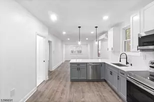 427 Benner St, Highland Park, NJ 08904 - Photo 2