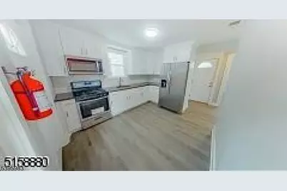 32 Meadow St, East Orange, NJ 07017 - Photo 6