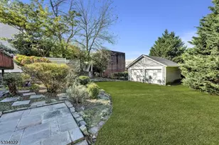 19 Forest Dr, Bloomfield, NJ 07003 - Photo 26