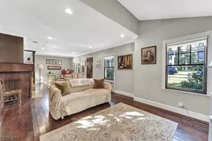 19 Forest Dr, Bloomfield, NJ 07003 - Photo 6