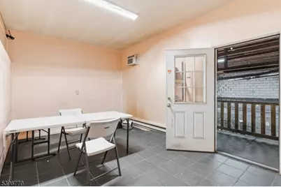 98 Delancy St, Newark, NJ 07105 - Photo 8