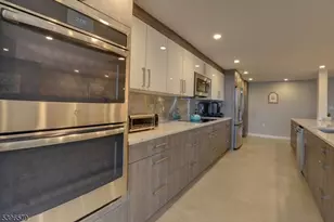 1360 Hamburg Turnpike, Wayne, NJ 07470 - Photo 12