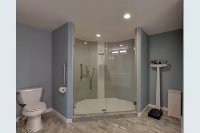 1360 Hamburg Tpke #104, Wayne, NJ 07470 - Photo 26