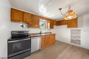 707 Erudo St, Linden, NJ 07036 - Photo 8