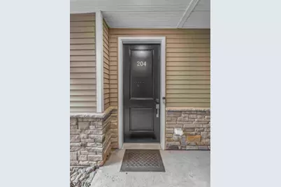 204 Honeysuckle Ln, Warren Township, NJ 07059 - Photo 4