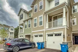 204 Honeysuckle Ln, Warren Township, NJ 07059 - Photo 2