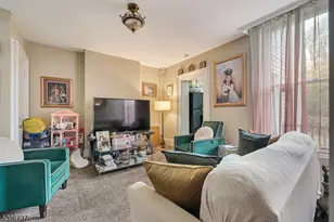 14 Crown St, Bloomfield, NJ 07003 - Photo 16