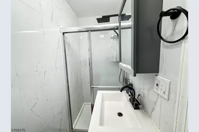 617 Sycamore St, Paramus, NJ 07652 - Photo 8