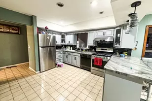 617 Sycamore St, Paramus, NJ 07652 - Photo 24