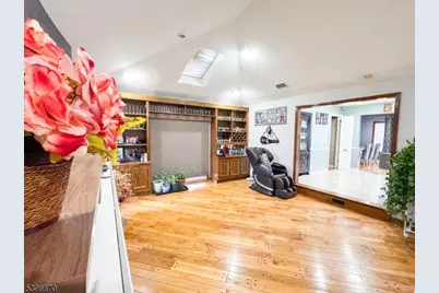 617 Sycamore St, Paramus, NJ 07652 - Photo 14