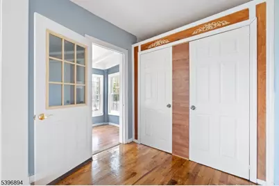 14 Treacy Ave, Newark, NJ 07108 - Photo 8