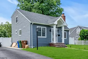 1915 Crescent Pkwy, Linden, NJ 07036 - Photo 1