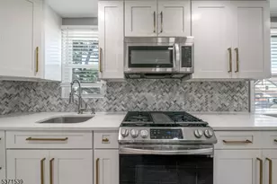 47 Ekings Ave, Hawthorne, NJ 07506 - Photo 2
