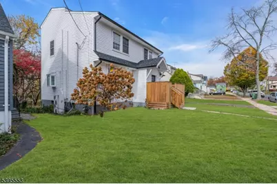 932 Wheatsheaf Rd, Roselle, NJ 07203 - Photo 4