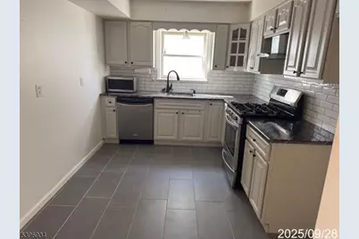 4401 Smith Ave #2A, North Bergen Twp., NJ 07047 - Photo 10