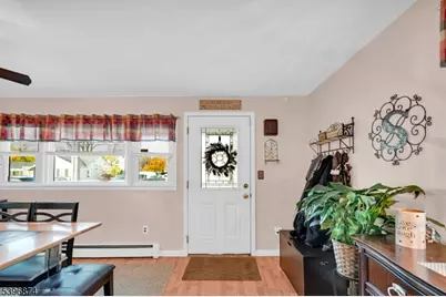 31 Hamilton St, Bloomingdale, NJ 07403 - Photo 10