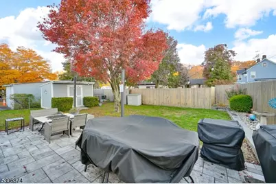 31 Hamilton St, Bloomingdale, NJ 07403 - Photo 38