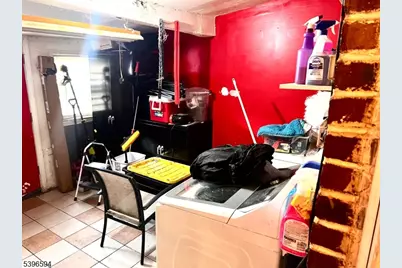 27 Melmore Gdns, East Orange, NJ 07017 - Photo 16