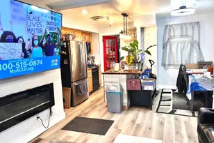 27 Melmore Gardens, East Orange, NJ 07017 - Photo 4