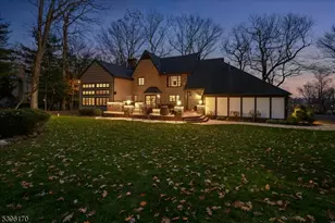 545 Johnston Dr, Watchung, NJ 07069 - Photo 4